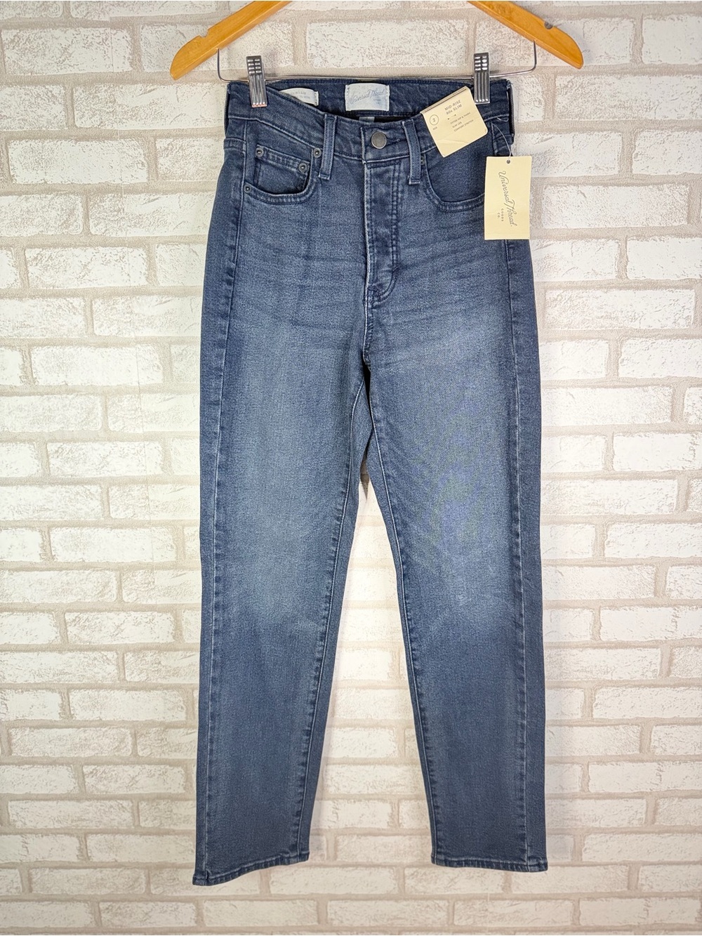 Universal Thread High-Rise Slim Straight Jeans in Medium Blue